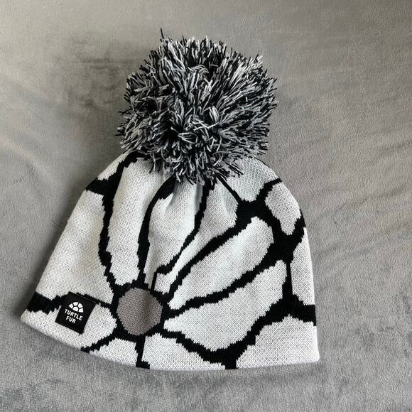 Turtle Fur Adult bloom Bloom Pom Winter Hat - Picture 1 of 4